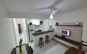 Apartamento em Peruíbe (Centro)